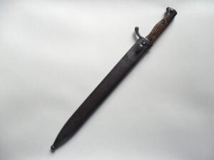 WW1 IMPERIAL GERMAN SAWBACK BUTCHER BAYONET & SCABBARD DATED 1915
