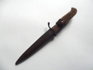 WW1 IMPERIAL GERMAN PRIVATE PURCHASE TRENCH DAGGER & SCABBARD
