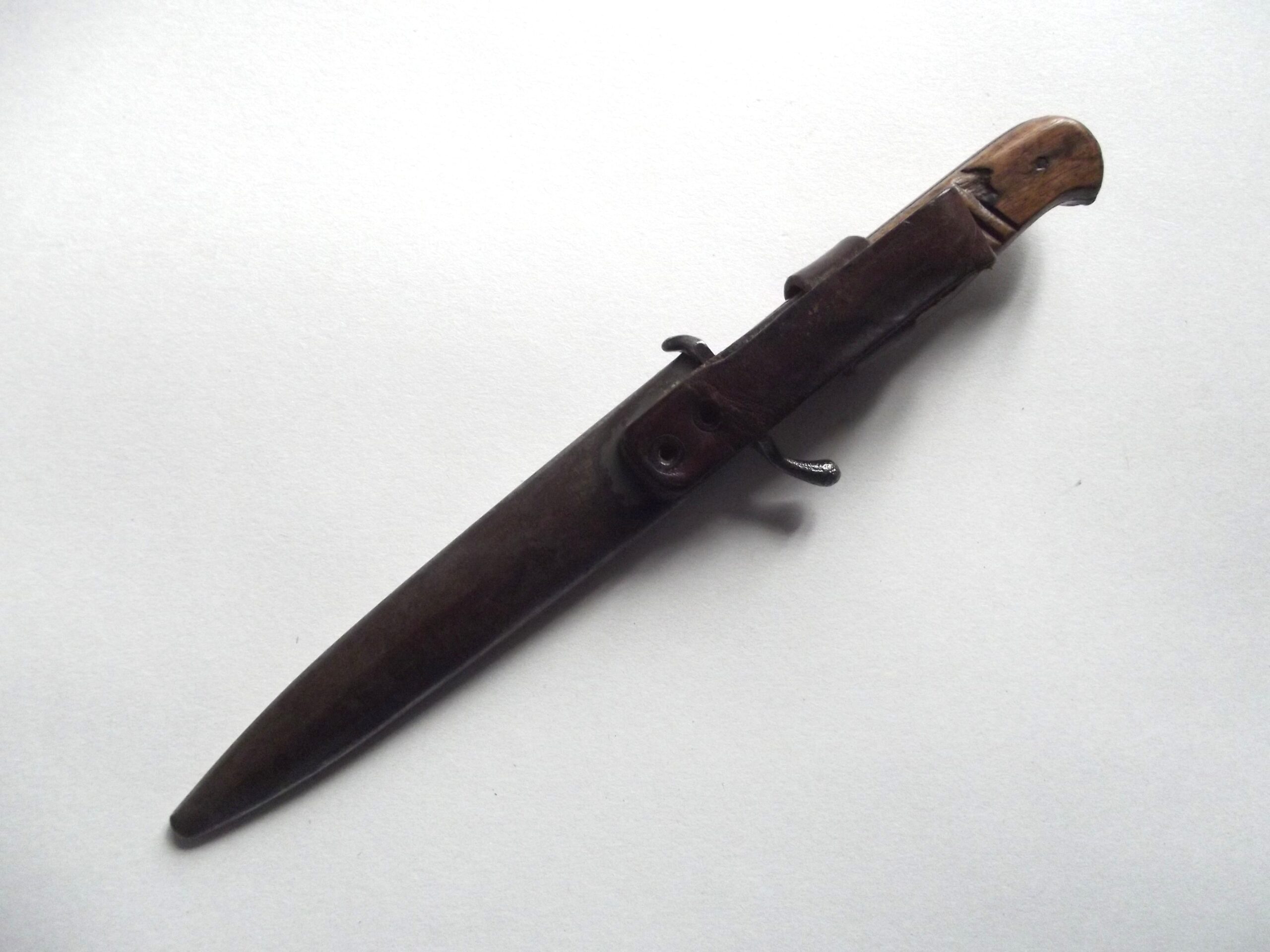 WW1 IMPERIAL GERMAN PRIVATE PURCHASE TRENCH DAGGER & SCABBARD