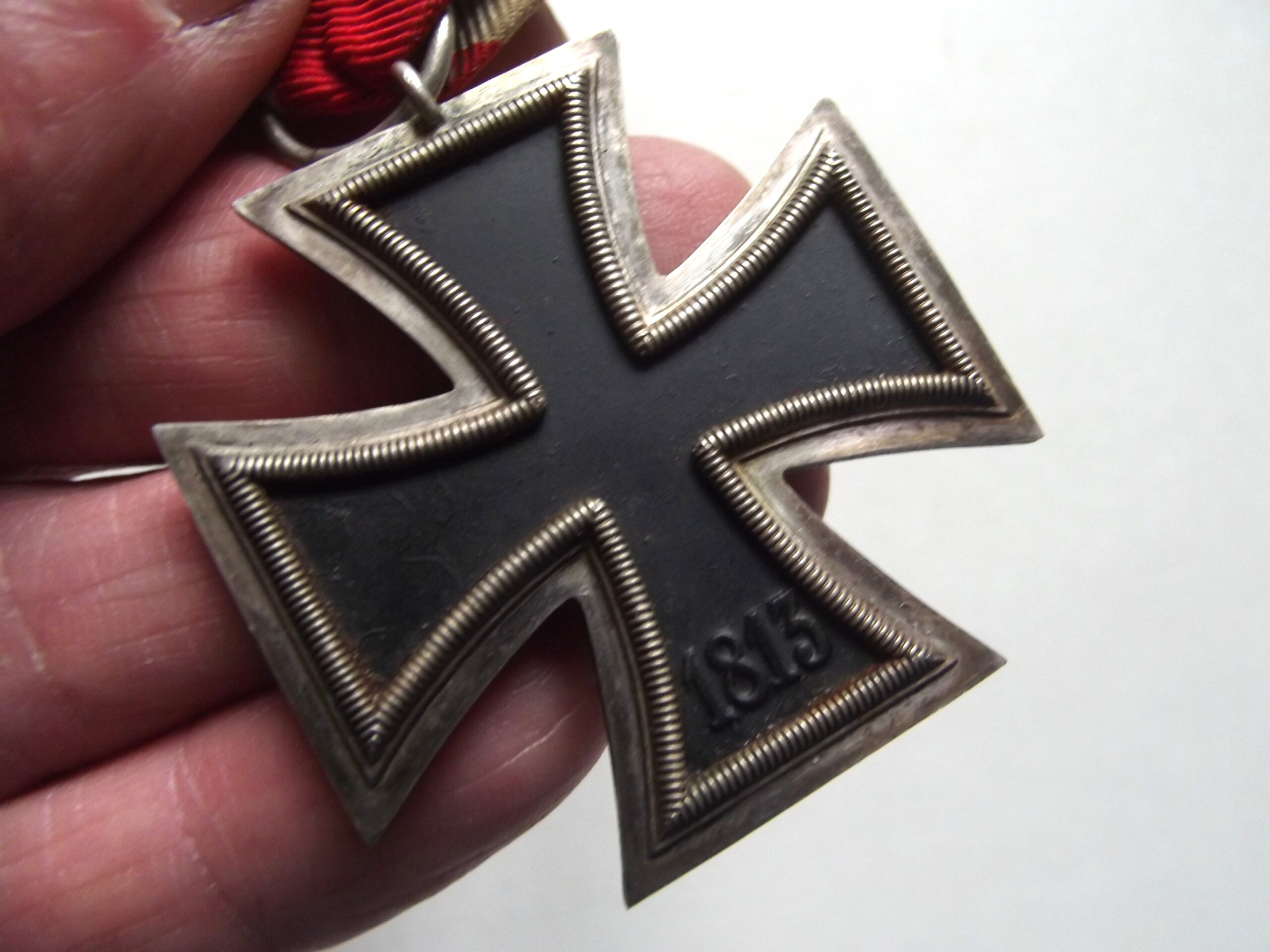 WW2 GERMAN 2ND CLASS IRON CROSS EK 2 MAKER 11